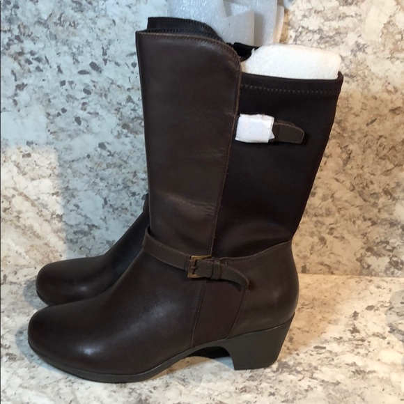 NWT Pure Sole Radisson Brown Leather Heeled Boot - Picture 2 of 12